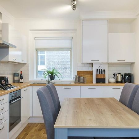 Marylebone Mews - Beautiful 2 Bedroom Flat Londen Buitenkant foto