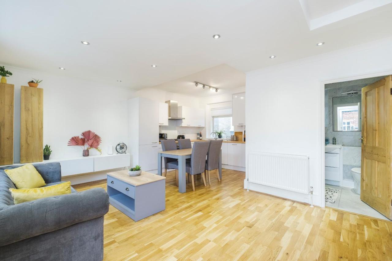 Marylebone Mews - Beautiful 2 Bedroom Flat Londen Buitenkant foto